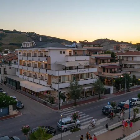 Отель Il Moro *